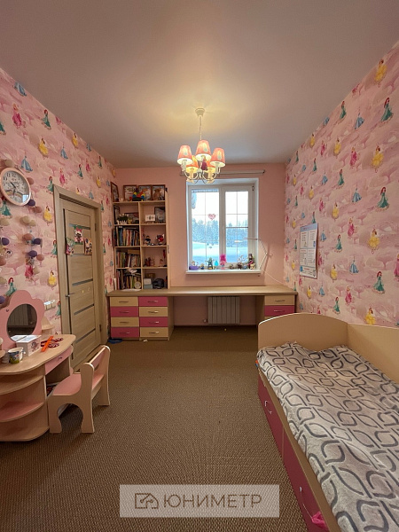 Дом 99.4 м² на участке 8.3 сот.