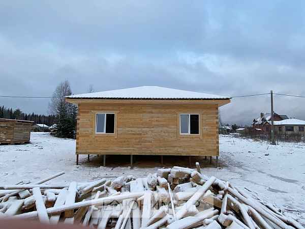 Дом 81 м² на участке 9 сот.