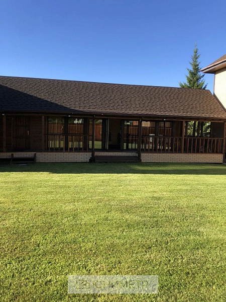 Дом 99.4 м² на участке 8.3 сот.