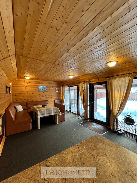 Дом 99.4 м² на участке 8.3 сот.