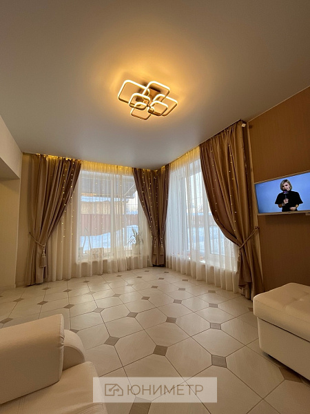 Дом 99.4 м² на участке 8.3 сот.