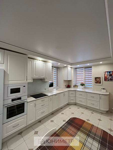 Дом 99.4 м² на участке 8.3 сот.