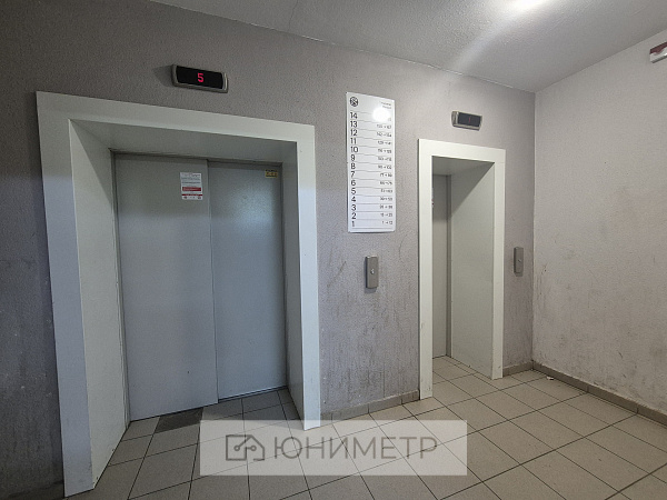 2-к. кв. 40.1 м² 8/14 эт.