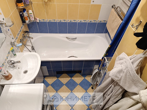 2-к. кв. 52.4 м² 5/5 эт.