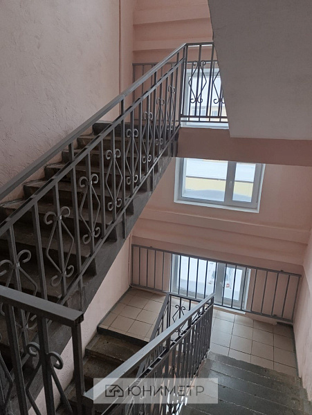 2-к. кв. 52.4 м² 5/5 эт.