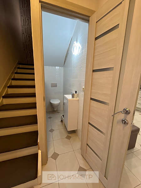 Дом 99.4 м² на участке 8.3 сот.