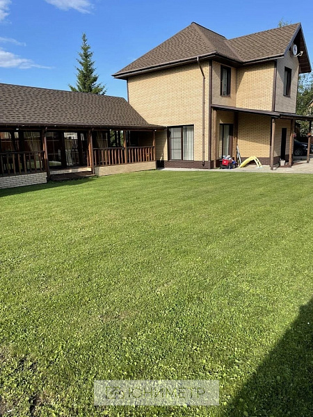 Дом 99.4 м² на участке 8.3 сот.