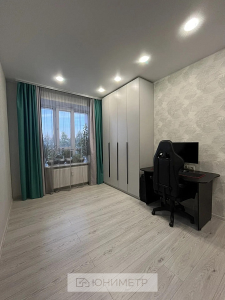 2-к. кв. 56.7 м² 4 /14  эт.