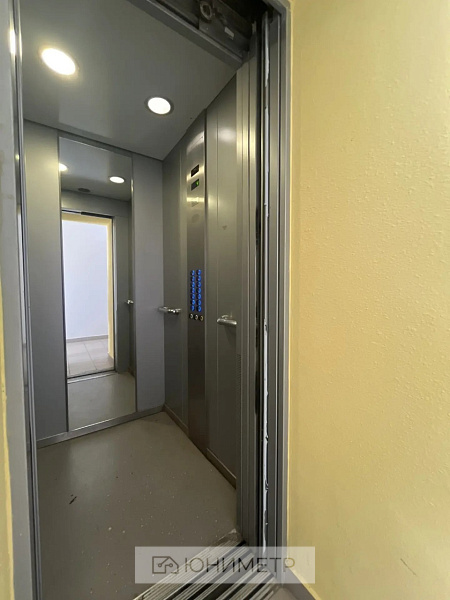 2-к. кв. 55.7 м² 4/14 эт.