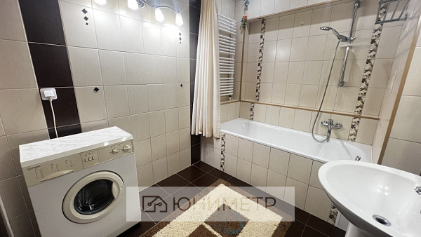 3-к. кв. 72 м² 7/9 эт. 3-к. кв. 72 м² 7/9 эт.