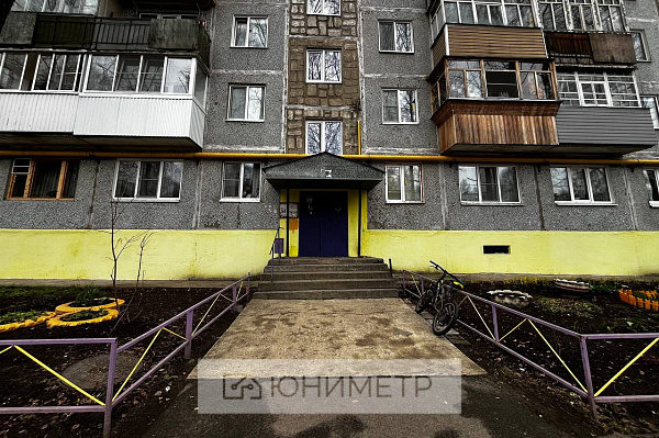 2-к. кв. 43.3 м² 2/5 эт. 2-к. кв. 43.3 м² 2/5 эт.
