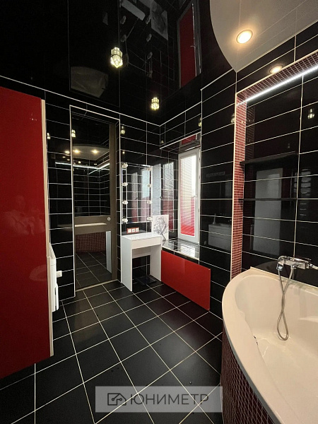 4-к. кв. 118.6 м² 13/13 эт.