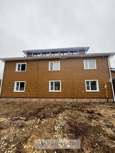 Дом 292 м² на участке 12 сот.