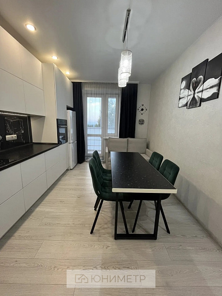 2-к. кв. 56.7 м² 4 /14  эт.