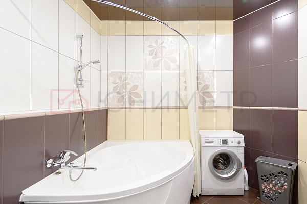 2-к. кв. 67.6 м² 3/5 эт. 2-к. кв. 67.6 м² 3/5 эт.