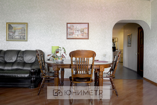 3-к. кв. 156.3 м² 5/5 эт.