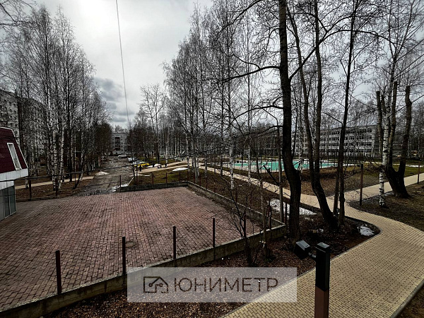 2-к. кв. 43.3 м² 2/5 эт. 2-к. кв. 43.3 м² 2/5 эт.