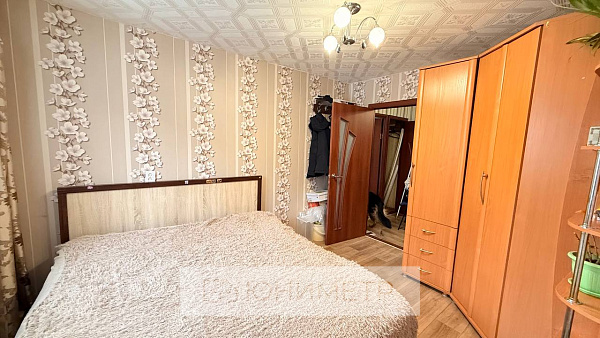 2-к. кв. 52 м² 3/9  эт.