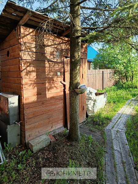 Дача 15.3 м² на участке 6 сот.