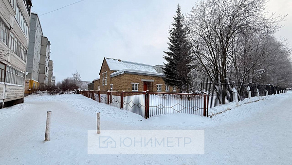 2-к. кв. 52 м² 3/9  эт.