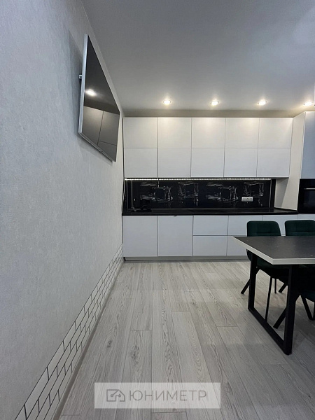 2-к. кв. 56.7 м² 4 /14  эт.