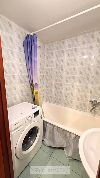 2-к. кв. 52 м² 3/9  эт.