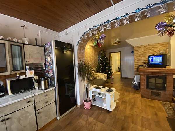3-к. кв. 77.6 м² 1/1 эт. 3-к. кв. 77.6 м² 1/1 эт.