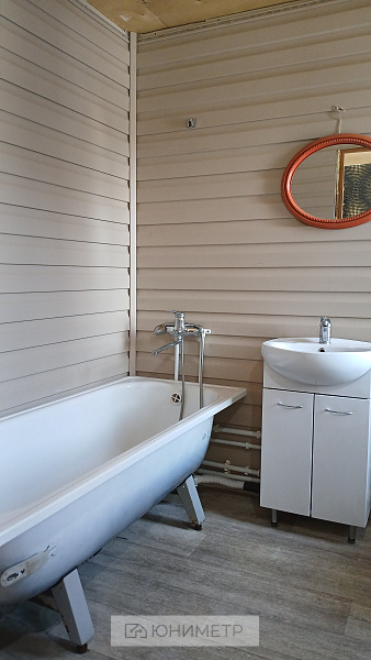 Дом 71.3 м² на участке 4.5 сот.