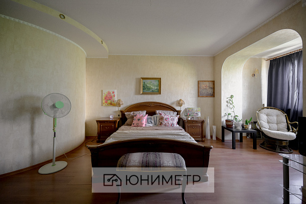 5-к. кв. 156.3 м² 5/5 эт.