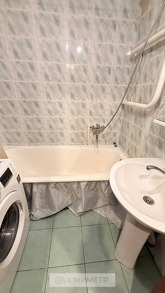 2-к. кв. 52 м² 3/9  эт.