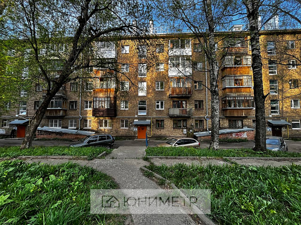 2-к. кв. 44.4 м² 5/5 эт. 2-к. кв. 44.4 м² 5/5 эт.