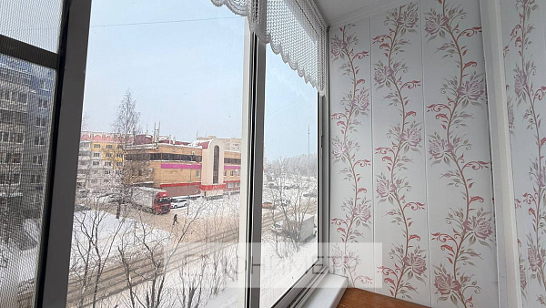 2-к. кв. 52 м² 3/9  эт.