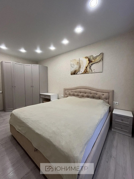 2-к. кв. 56.7 м² 4 /14  эт.