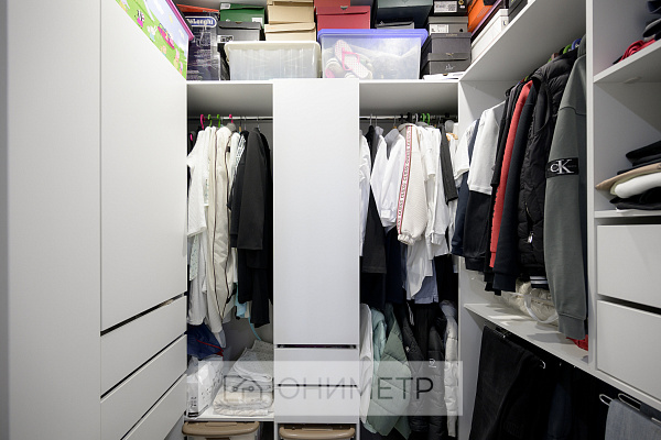 2-к. кв. 67.9 м² 14/14 эт.