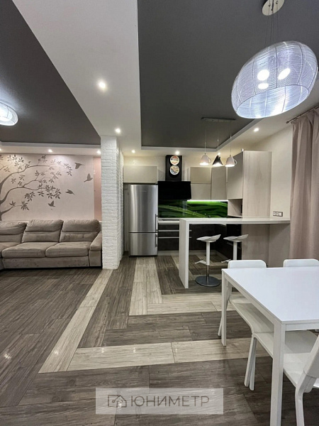4-к. кв. 118.6 м² 13/13 эт.