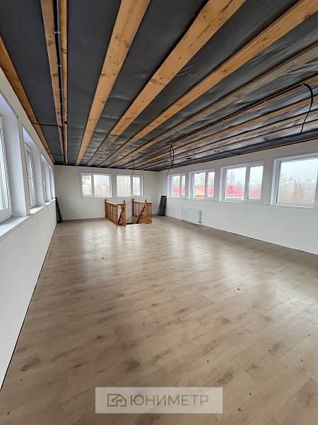 Дом 292 м² на участке 12 сот.