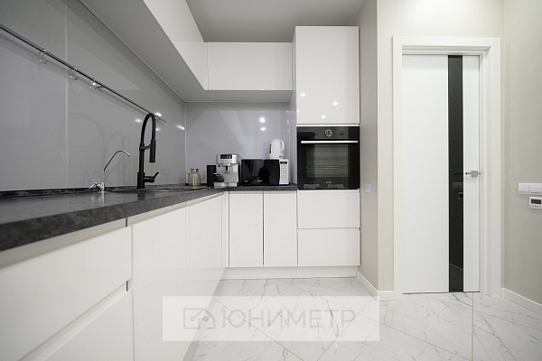 2-к. кв. 67.9 м² 14/14 эт.