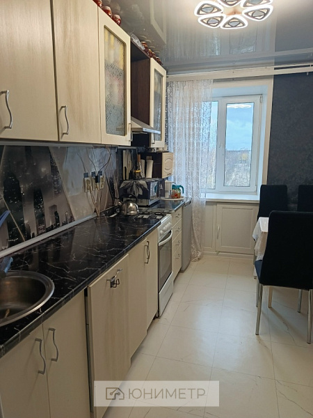 2-к. кв. 51 м² 5/5 эт.