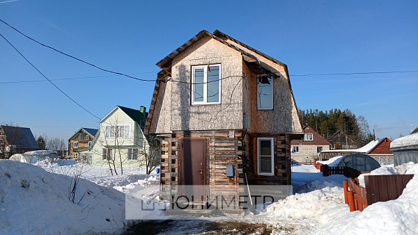 Дом 71.3 м² на участке 4.5 сот.