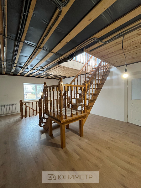 Дом 292 м² на участке 12 сот.