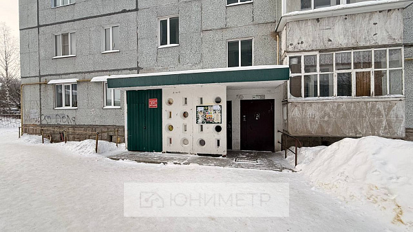 2-к. кв. 52 м² 3/9  эт.