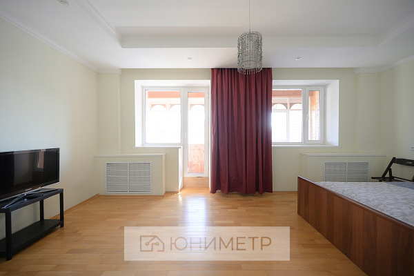 3-к. кв. 98 м² 5/6 эт.