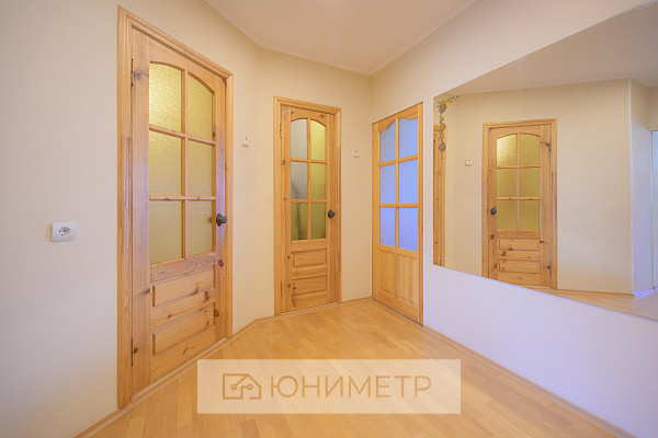 3-к. кв. 98 м² 5/6 эт.