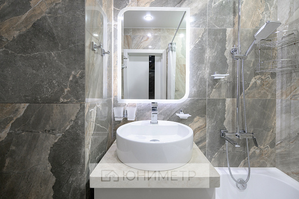 2-к. кв. 67.9 м² 14/14 эт.