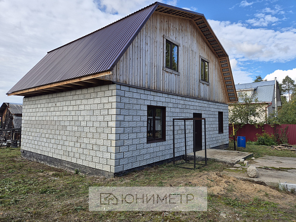 Дом 128 м² на участке 8 сот.