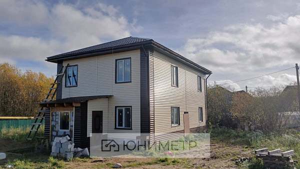 Дом 170 м² на участке 9 сот.