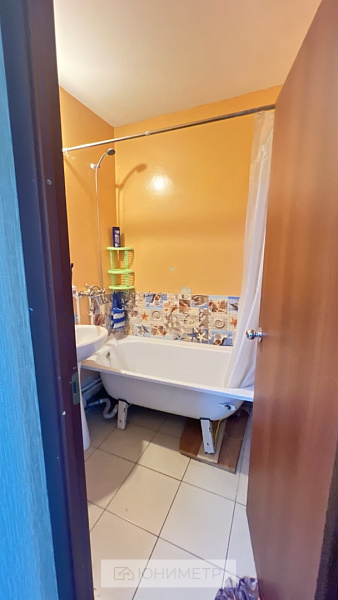 2-к. кв. 42 м² 3/3 эт. 2-к. кв. 42 м² 3/3 эт.