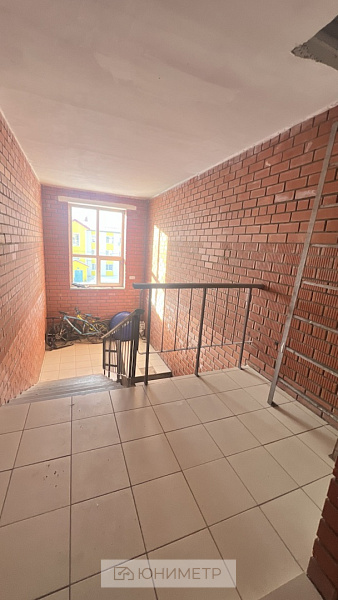 2-к. кв. 42 м² 3/3 эт. 2-к. кв. 42 м² 3/3 эт.